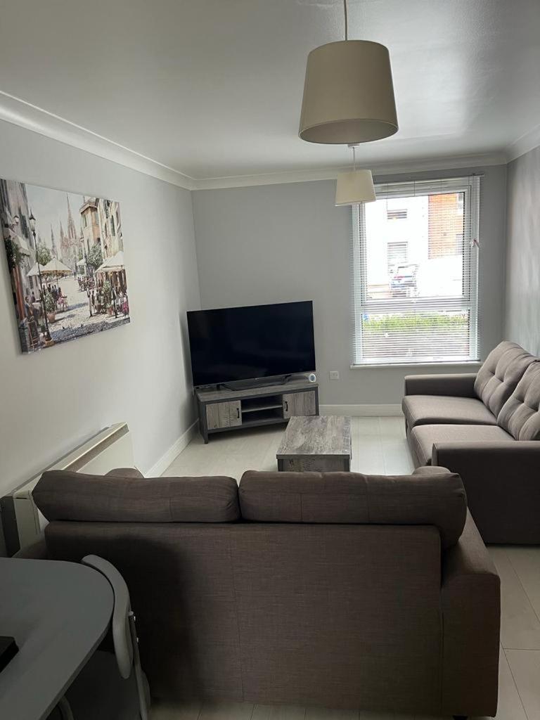 Ferry Gait Apartment EDI